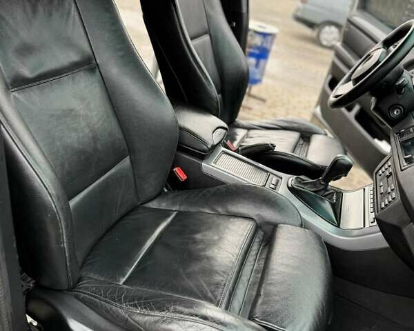 Сірий БМВ Х5, об'ємом двигуна 2.99 л та пробігом 407 тис. км за 9999 $, фото 33 на Automoto.ua