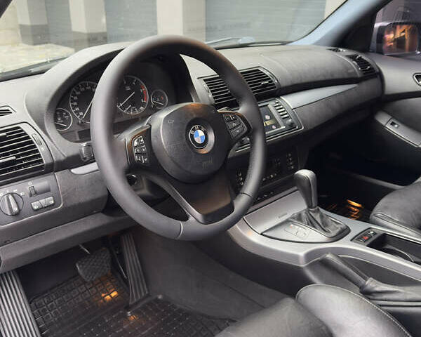 Серый БМВ Х5, объемом двигателя 3 л и пробегом 355 тыс. км за 11999 $, фото 12 на Automoto.ua