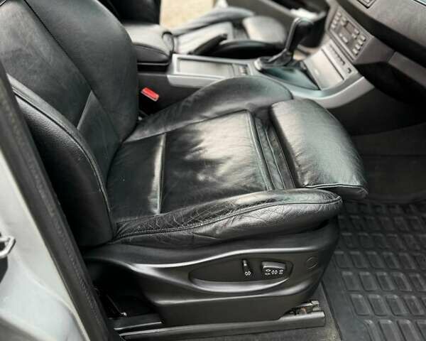 Сірий БМВ Х5, об'ємом двигуна 2.99 л та пробігом 407 тис. км за 9999 $, фото 32 на Automoto.ua