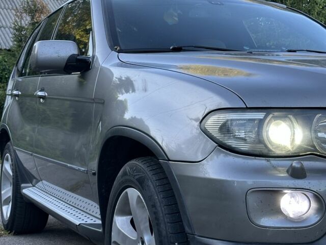 Серый БМВ Х5, объемом двигателя 3 л и пробегом 320 тыс. км за 7000 $, фото 3 на Automoto.ua