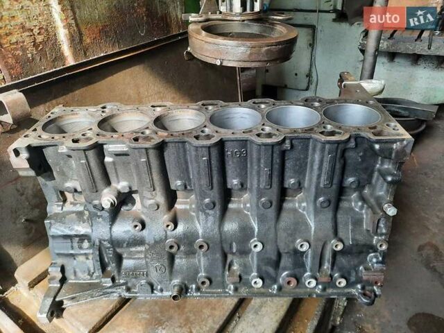 Серый БМВ Х5, объемом двигателя 3 л и пробегом 252 тыс. км за 12800 $, фото 16 на Automoto.ua