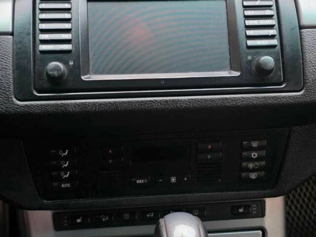 Сірий БМВ Х5, об'ємом двигуна 3 л та пробігом 374 тис. км за 11500 $, фото 4 на Automoto.ua