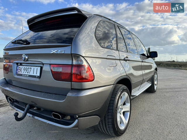 Серый БМВ Х5, объемом двигателя 3 л и пробегом 310 тыс. км за 12100 $, фото 9 на Automoto.ua