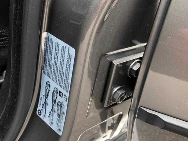 Сірий БМВ Х5, об'ємом двигуна 3 л та пробігом 177 тис. км за 5205 $, фото 5 на Automoto.ua