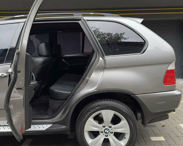 Серый БМВ Х5, объемом двигателя 3 л и пробегом 355 тыс. км за 11999 $, фото 8 на Automoto.ua