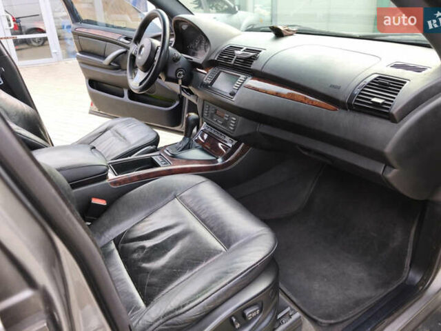 Серый БМВ Х5, объемом двигателя 3 л и пробегом 592 тыс. км за 10500 $, фото 5 на Automoto.ua