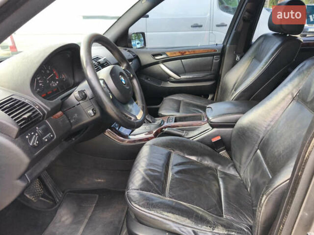 Серый БМВ Х5, объемом двигателя 3 л и пробегом 592 тыс. км за 10500 $, фото 4 на Automoto.ua