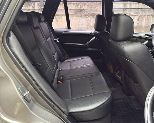 Серый БМВ Х5, объемом двигателя 3 л и пробегом 355 тыс. км за 11999 $, фото 17 на Automoto.ua