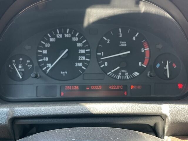 Сірий БМВ Х5, об'ємом двигуна 3 л та пробігом 280 тис. км за 13000 $, фото 6 на Automoto.ua