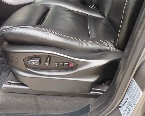 Серый БМВ Х5, объемом двигателя 3 л и пробегом 336 тыс. км за 13000 $, фото 1 на Automoto.ua