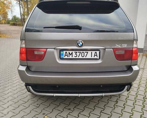 Серый БМВ Х5, объемом двигателя 3 л и пробегом 336 тыс. км за 13000 $, фото 6 на Automoto.ua