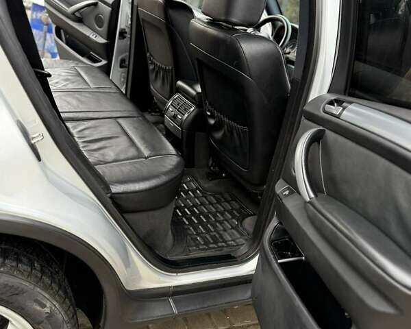 Сірий БМВ Х5, об'ємом двигуна 2.99 л та пробігом 407 тис. км за 9999 $, фото 30 на Automoto.ua