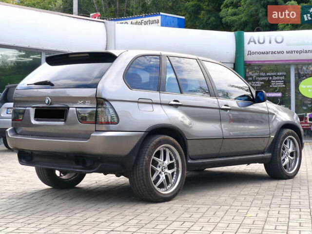 Серый БМВ Х5, объемом двигателя 3 л и пробегом 592 тыс. км за 10500 $, фото 2 на Automoto.ua