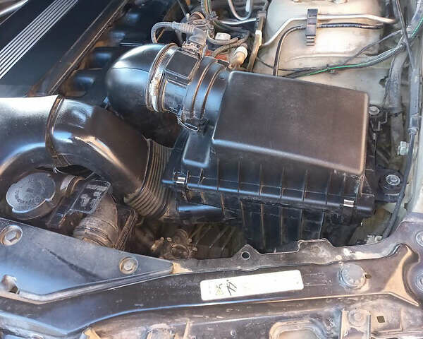 Серый БМВ Х5, объемом двигателя 3 л и пробегом 208 тыс. км за 11700 $, фото 12 на Automoto.ua