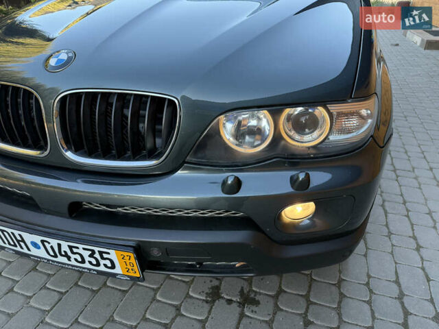 Серый БМВ Х5, объемом двигателя 3 л и пробегом 357 тыс. км за 14800 $, фото 1 на Automoto.ua