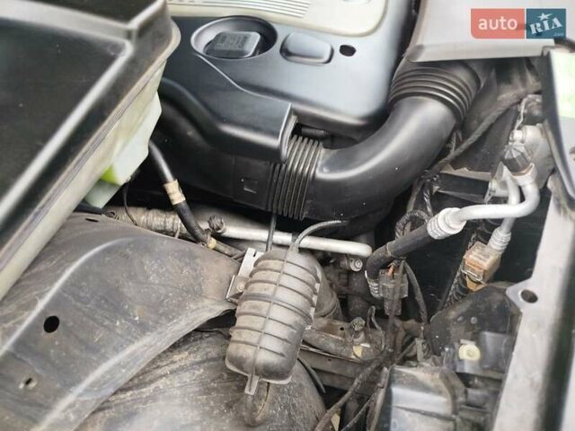 Серый БМВ Х5, объемом двигателя 3 л и пробегом 336 тыс. км за 13000 $, фото 35 на Automoto.ua