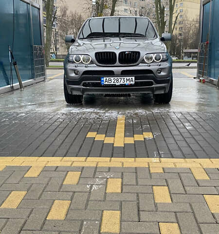 Серый БМВ Х5, объемом двигателя 3 л и пробегом 378 тыс. км за 16000 $, фото 2 на Automoto.ua