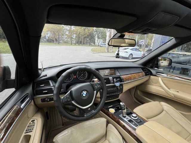 Серый БМВ Х5, объемом двигателя 4.8 л и пробегом 223 тыс. км за 9200 $, фото 6 на Automoto.ua