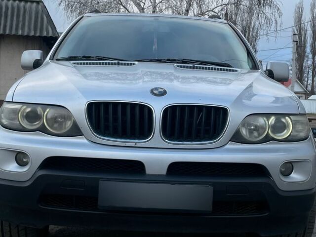 Сірий БМВ Х5, об'ємом двигуна 3 л та пробігом 318 тис. км за 8000 $, фото 2 на Automoto.ua