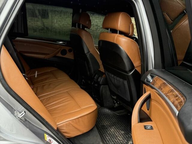 Сірий БМВ Х5, об'ємом двигуна 3 л та пробігом 288 тис. км за 15500 $, фото 8 на Automoto.ua