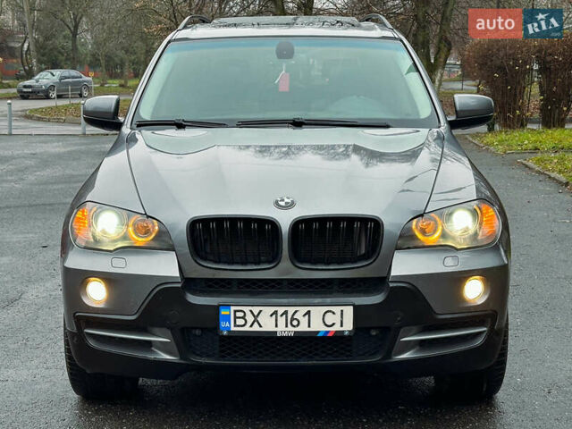 Серый БМВ Х5, объемом двигателя 3 л и пробегом 359 тыс. км за 9999 $, фото 1 на Automoto.ua