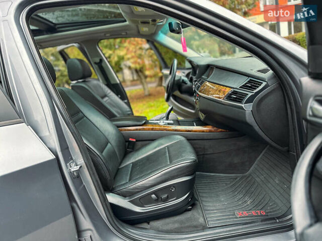 Серый БМВ Х5, объемом двигателя 3 л и пробегом 359 тыс. км за 9999 $, фото 11 на Automoto.ua