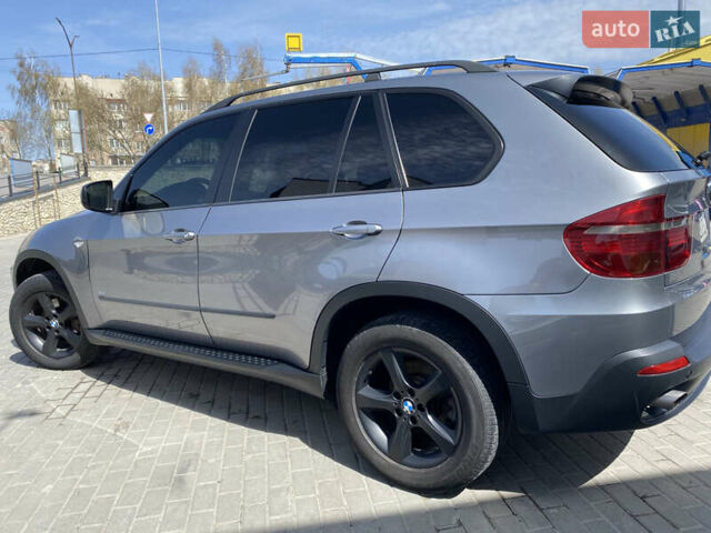 Серый БМВ Х5, объемом двигателя 3 л и пробегом 271 тыс. км за 13800 $, фото 3 на Automoto.ua