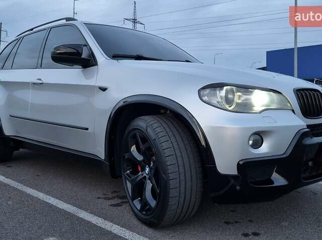 Серый БМВ Х5, объемом двигателя 3 л и пробегом 290 тыс. км за 19999 $, фото 20 на Automoto.ua