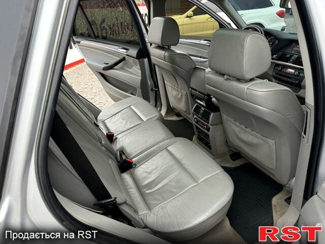 Серый БМВ Х5, объемом двигателя 4.8 л и пробегом 200 тыс. км за 13500 $, фото 7 на Automoto.ua