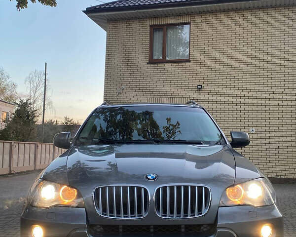 Серый БМВ Х5, объемом двигателя 3 л и пробегом 375 тыс. км за 11200 $, фото 6 на Automoto.ua