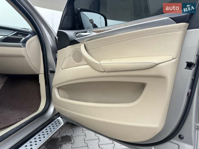 Сірий БМВ Х5, об'ємом двигуна 3 л та пробігом 365 тис. км за 8999 $, фото 33 на Automoto.ua