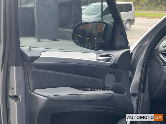 Сірий БМВ Х5, об'ємом двигуна 3 л та пробігом 175 тис. км за 12600 $, фото 6 на Automoto.ua