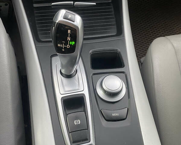 Серый БМВ Х5, объемом двигателя 3 л и пробегом 348 тыс. км за 16800 $, фото 42 на Automoto.ua