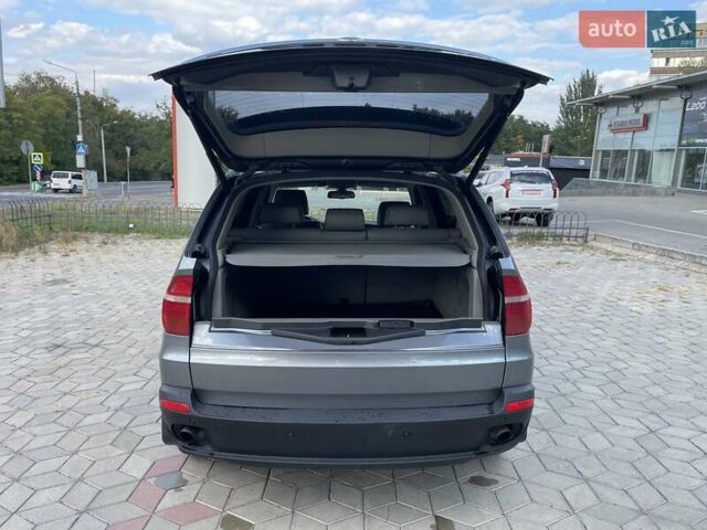 Серый БМВ Х5, объемом двигателя 3 л и пробегом 273 тыс. км за 10900 $, фото 9 на Automoto.ua
