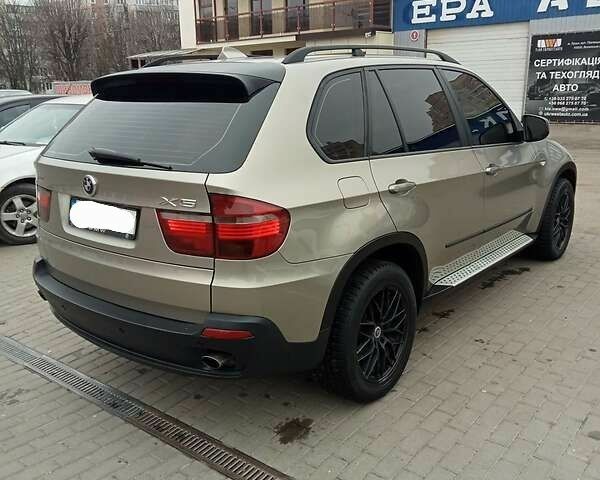 Серый БМВ Х5, объемом двигателя 3 л и пробегом 450 тыс. км за 12500 $, фото 3 на Automoto.ua