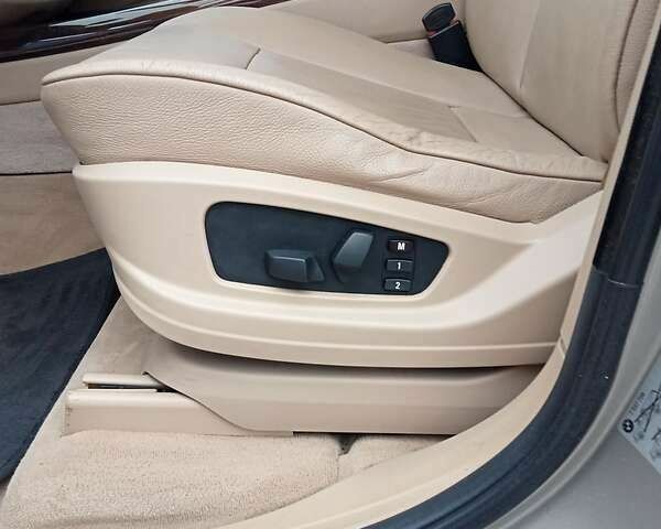 Серый БМВ Х5, объемом двигателя 3 л и пробегом 450 тыс. км за 12500 $, фото 13 на Automoto.ua