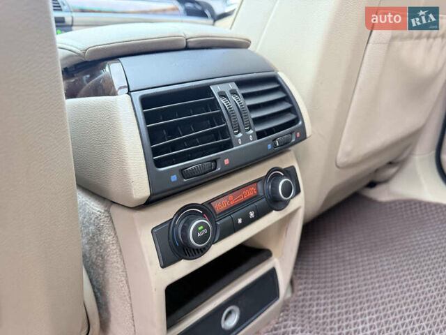 Сірий БМВ Х5, об'ємом двигуна 3 л та пробігом 365 тис. км за 8999 $, фото 29 на Automoto.ua