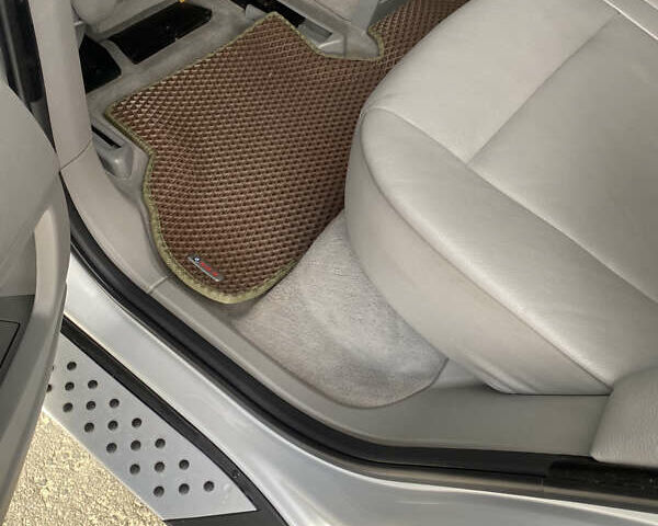 Серый БМВ Х5, объемом двигателя 3 л и пробегом 348 тыс. км за 16800 $, фото 17 на Automoto.ua