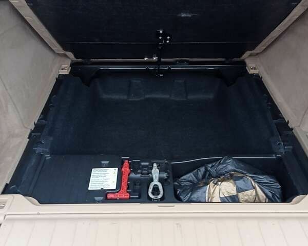 Серый БМВ Х5, объемом двигателя 3 л и пробегом 450 тыс. км за 12500 $, фото 19 на Automoto.ua