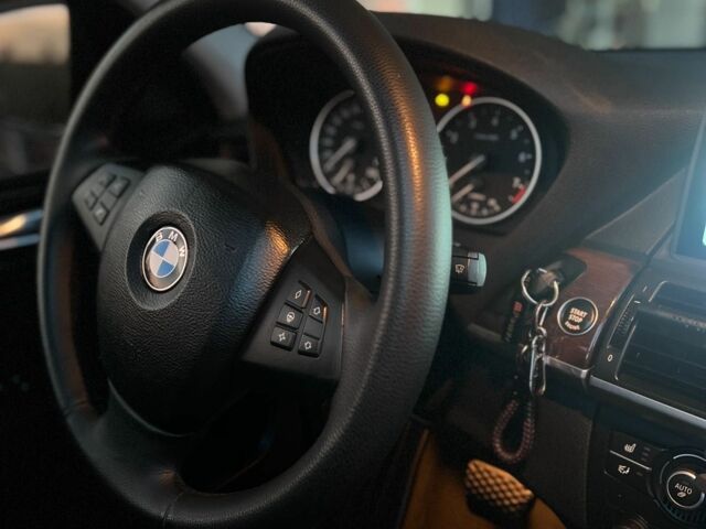 БМВ Х5 2007 в Черновцах на Automoto.ua Серый БМВ Х5, объемом двигателя 3 л и пробегом 305 тыс. км за 14198 $, фото 14 на Automoto.ua