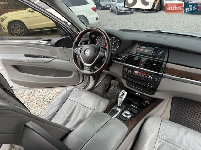 Серый БМВ Х5, объемом двигателя 4.8 л и пробегом 250 тыс. км за 10999 $, фото 13 на Automoto.ua