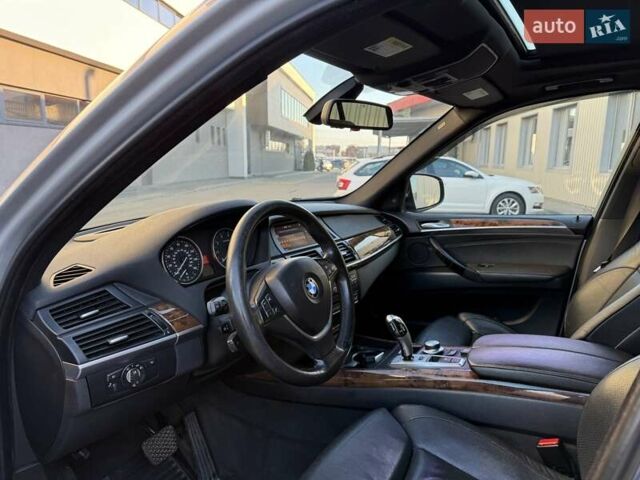 Серый БМВ Х5, объемом двигателя 4.8 л и пробегом 207 тыс. км за 9500 $, фото 30 на Automoto.ua