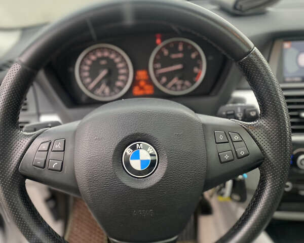 Серый БМВ Х5, объемом двигателя 3 л и пробегом 346 тыс. км за 16800 $, фото 7 на Automoto.ua