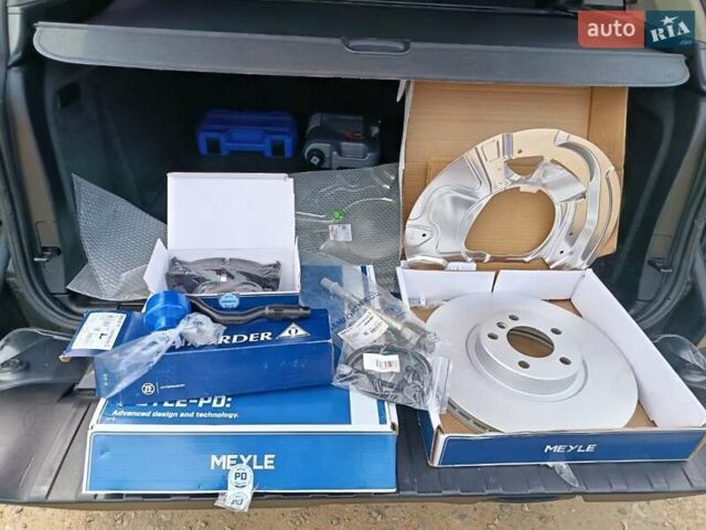 Серый БМВ Х5, объемом двигателя 3 л и пробегом 307 тыс. км за 15900 $, фото 39 на Automoto.ua