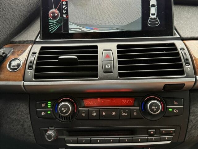 Сірий БМВ Х5, об'ємом двигуна 3 л та пробігом 288 тис. км за 15500 $, фото 18 на Automoto.ua