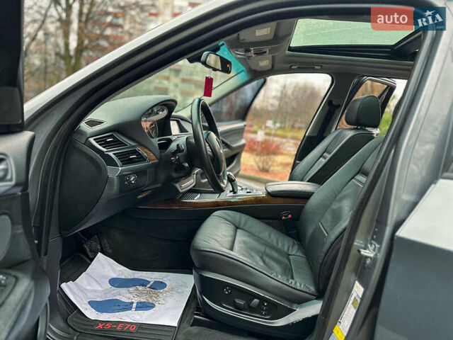 Серый БМВ Х5, объемом двигателя 3 л и пробегом 359 тыс. км за 9999 $, фото 8 на Automoto.ua