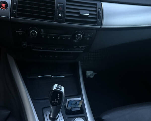 Сірий БМВ Х5, об'ємом двигуна 3 л та пробігом 274 тис. км за 16300 $, фото 28 на Automoto.ua