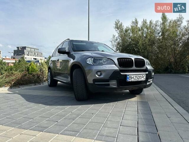 Серый БМВ Х5, объемом двигателя 3 л и пробегом 307 тыс. км за 15900 $, фото 4 на Automoto.ua