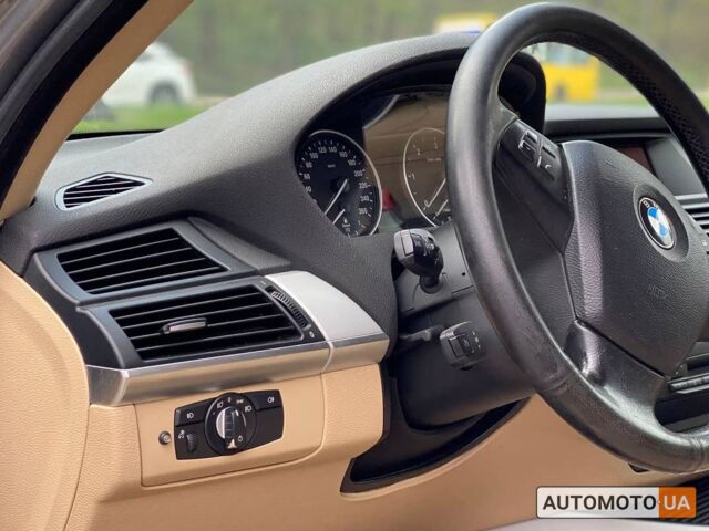 Серый БМВ Х5, объемом двигателя 3 л и пробегом 243 тыс. км за 14600 $, фото 8 на Automoto.ua