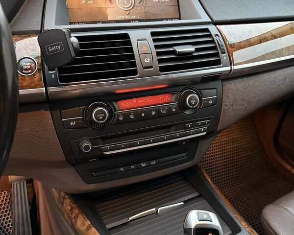 БМВ Х5 2007 в Ровно на Automoto.ua Серый БМВ Х5, объемом двигателя 2.99 л и пробегом 262 тыс. км за 14999 $, фото 40 на Automoto.ua